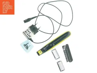 Elektrisk barbermaskine med tilbehør fra Philips (str. 17x3 cm)