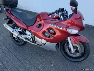 Suzuki GSX 750 F