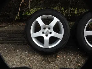 Alufælge med gode dæk 