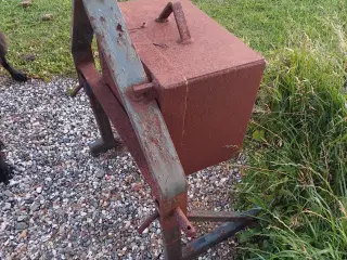 Frontvægt/frontklods
