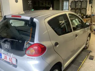toyota aygo 1,0 5 dørs