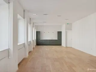 Moderne kontor i starten af Vesterbrogade.