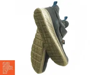 Brugte sorte børnesko med velcro fra Superfit (str. 27)