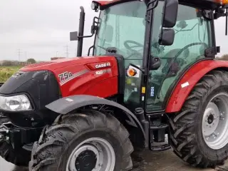 Case IH Farmall 75 A Med frontlift og koblingsfrit vendegear og brede hjul.