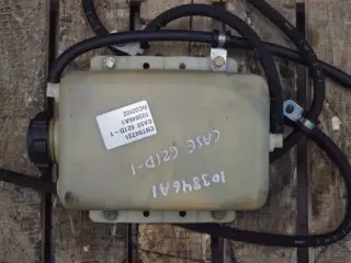 Case 621D Inspektionsbeholder 103846A1