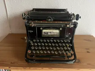 Antik skrivemaskine 