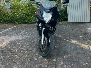 Suzuki GS 500 f