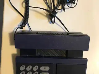 Ældre fastnettelefoner for samlere