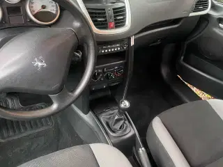 Peugeot 207, 1.4