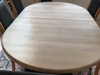 Spisebord med 6 stole skovby