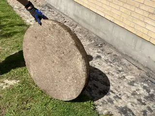 Beton dæksel Ø77cm