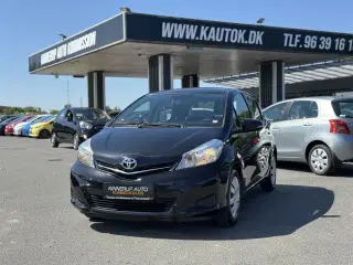 Toyota Yaris 1,3 man.6, 5D. 99HK 5d