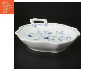 Porcelænsfad med blå floral dekoration fra B&G (str. 24x18,5 cm)