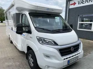 2021 - Sun Living S 75 SC   Sun Living S 75 SC autocamper med fritstående dobbeltseng.