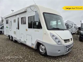 2009 - Bavaria solceller. batteri. markise. Alde centralvarme. Anhængertræk. A/C. Queensbed. Partikelfilter. hydrauliske støtteben. SÆLGES KUN TIL CVR !!!