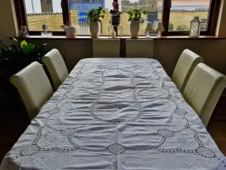 Smuk håndsyet vintage dug