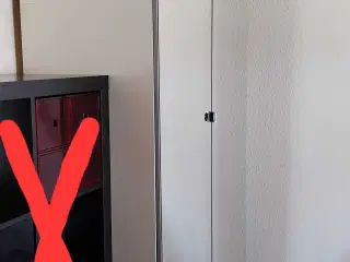 Gratis IKEA skab med spejllåger 