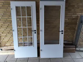 To døre, men desværre kun en karm