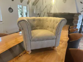 Lækker lænestol i stof