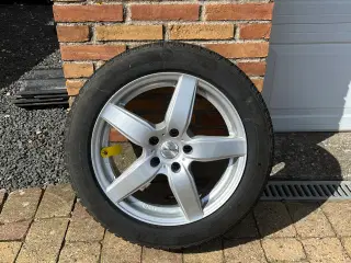 17" Dezent alufælge med Michelin vinterdæk