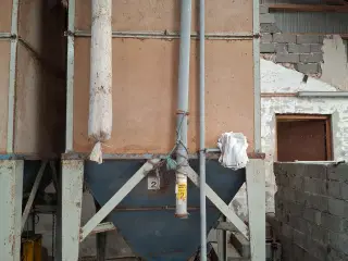 2 stk siloer 