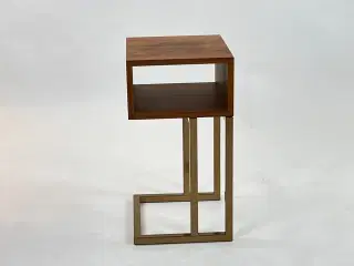 Træ- og metal-sidetable