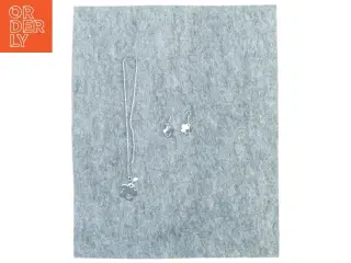 Halskæde og øreringe (str. 25 cm)