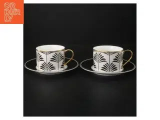 Sæt med to kopper og underkopper fra Gate Noir (str. Kopper. ø. 9 cm. tallerkener. ø. 16 cm)