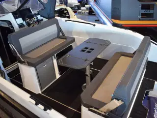 Ryds 735VI - 200 HK Yamaha/Udstyr