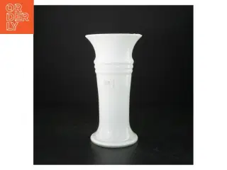 Porcelænsvase (str. 22 x 12 cm)