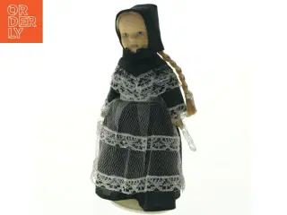 Traditionel folkedukke (str. 16 cm)