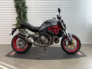 Ducati Monster 821