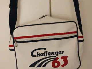 Skuldertaske, Challenger 63 sælges