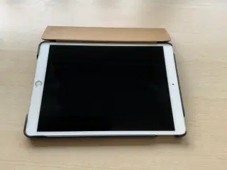 iPad Air 3 64GB Wi-Fi + Cellular 4G sælges