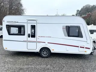 2019 - LMC Musica 440 D   Dobbeltseng-Mover-Aircon-Gulvvarme