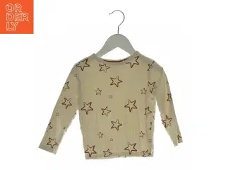 Bluse med stjerner på (str. ca. 104)