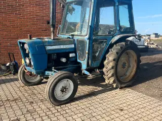 Traktor Ford 3600