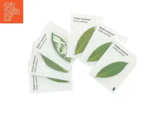 Seks pakker selvklæbende memoer (post-it notes) i bladform (10 cm)
