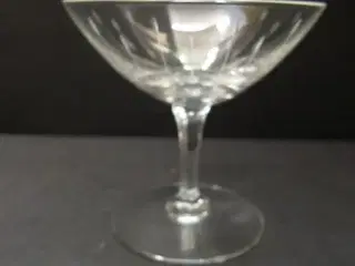 Apart Likørglas. H:85 mm.