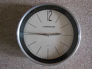 London Quartz ur, til væggen