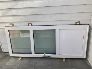 Plast facadedør Funkis