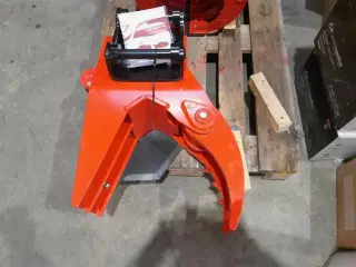 - - - TRÆ KLIPPER