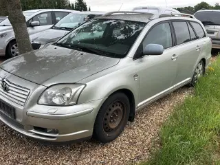Toyota Avensis 2,0 D-4D Sol stc.