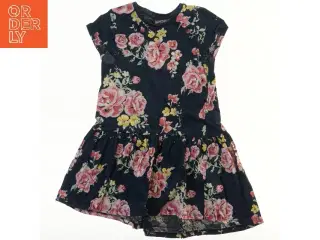 Blomstret kjole til børn (str. 122)