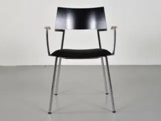 Four design konference-/mødestol i sort, med armlæn