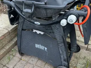 Weber grill Q 3200