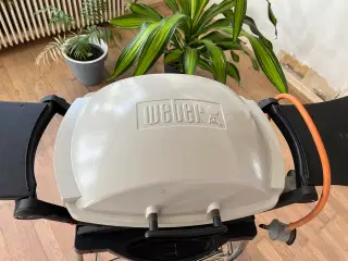 Weber gas grill