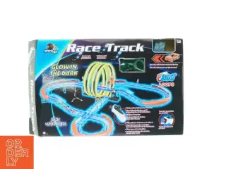Glow in the dark Race track fra Speed Car (str. 54 x 36 cm)