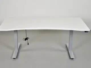 Hæve-/sænkebord med hvid plade og mavebue, 160 cm.