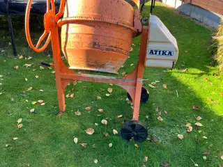 Blandemaskie atika 145